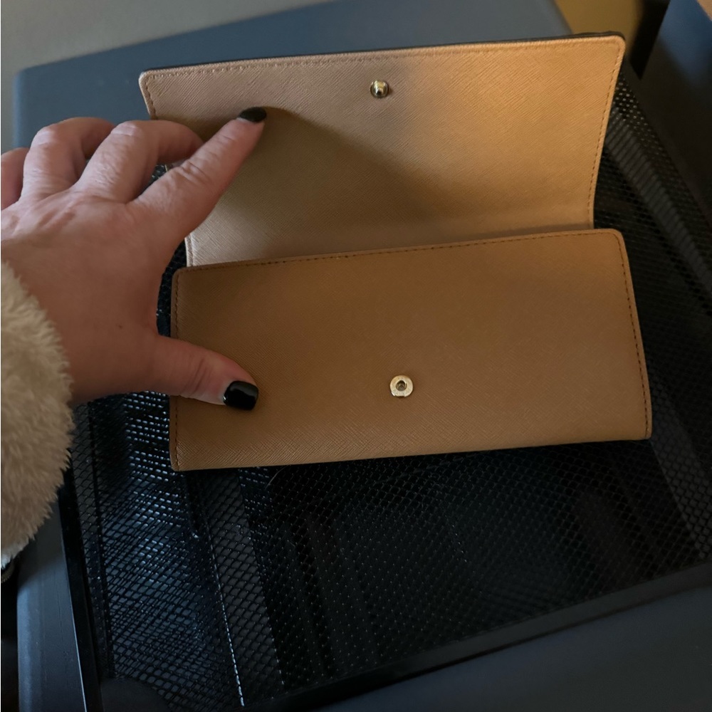 Beautiful wallet - Picture 3 of 5